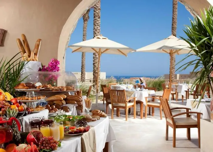 Azzurra Sahl Hasheesh *